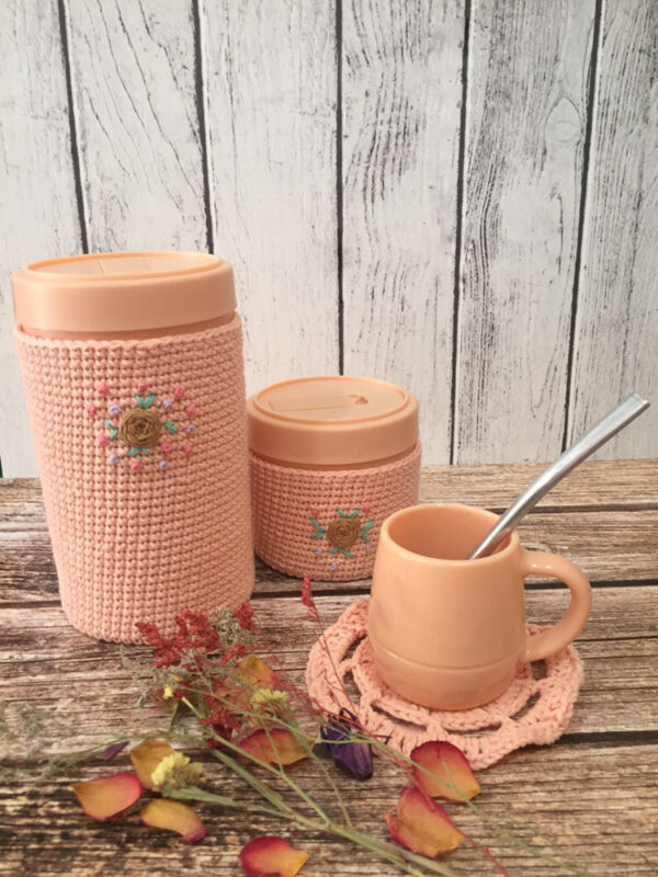 Set de mate con funda tejida al crochet